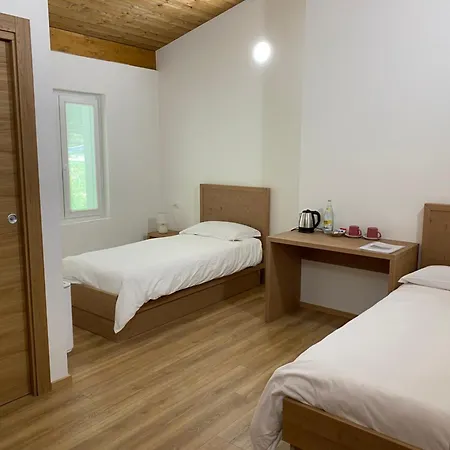 Rifugio Pian Dei Ciclamini Отель Lusevera